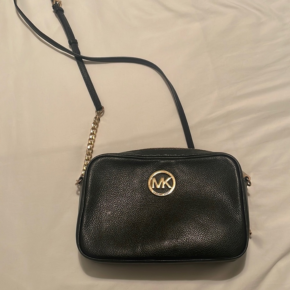 Black Michael Kors Crossbody